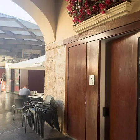 Singularstays Plaza Redonda Ii * Valenza